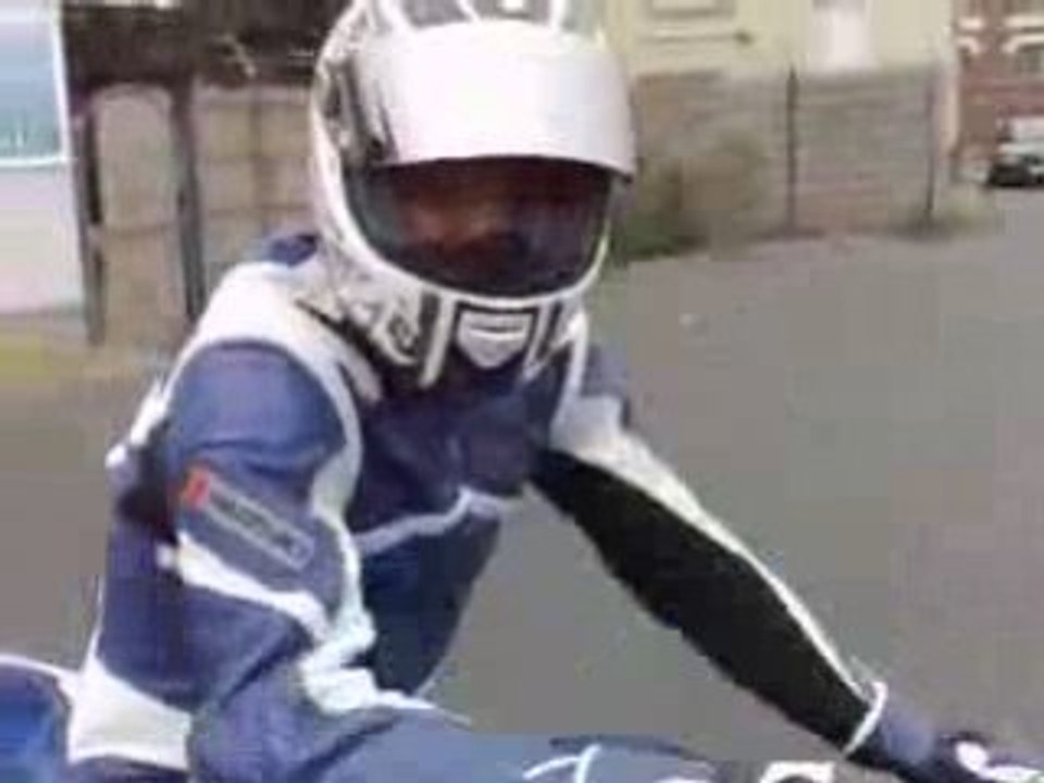 [FUNNY] REGIS crash sa Suzuki GSXR toute neuve [Goodspeed]