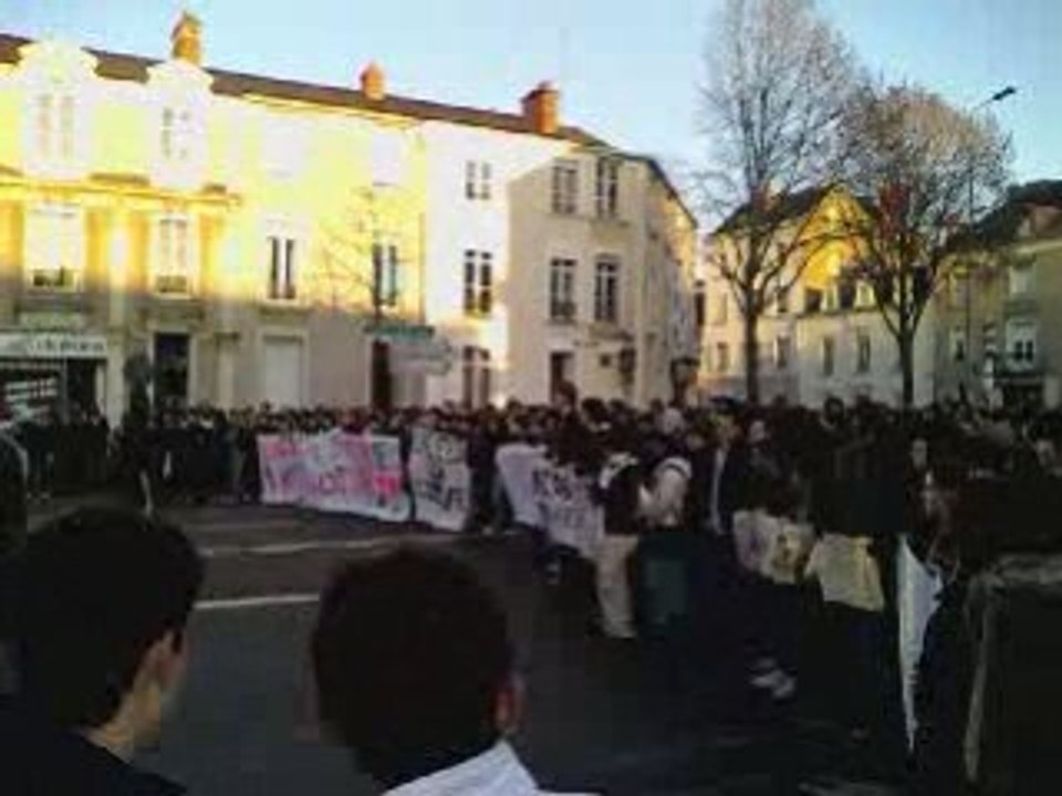 manif a angers contre darcos 15/12/08