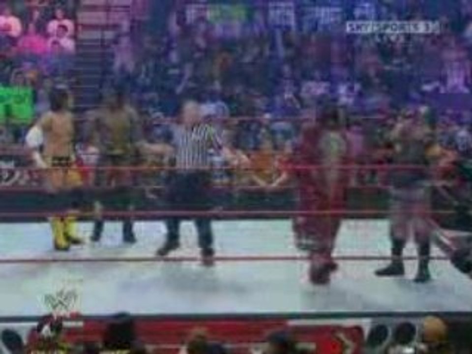 Monday Night Raw 15/12/08 Part6