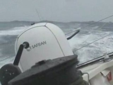 Guillemot montre la violence de l'Océan Indien