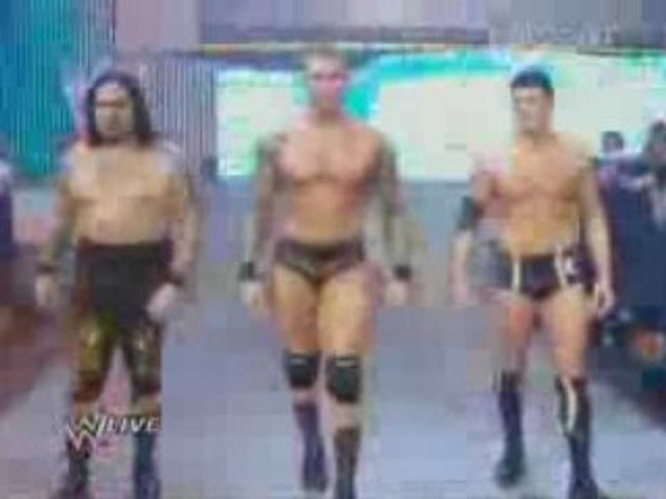 Monday Night Raw 15/12/08 Part10