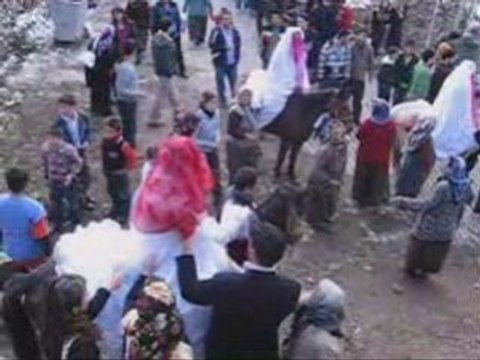 Çağlayan Kasabası Şükrü Ak Dünüşülü Düğün