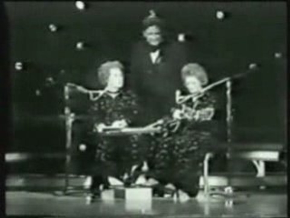 Maybelle and Sara Carter - You Are My Flower