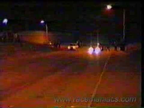 Peugeot 205 Gti vs BMW Alpina B10 Turbo