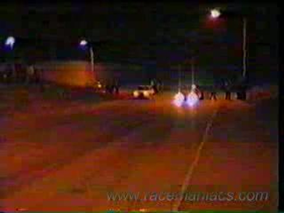 Peugeot 205 Gti vs BMW Alpina B10 Turbo