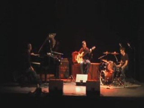 TROÏ-K plays: streap- tease