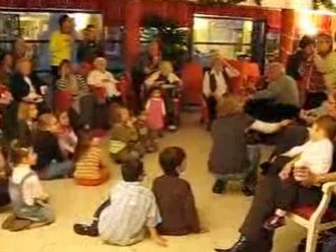 Noël Orpéa les Noues l'attente du Père Noël