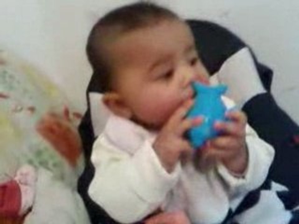 lola7 mois...........