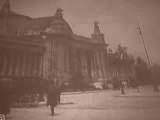 Paris et sa circulation vers 1900 par les Frères Lumières