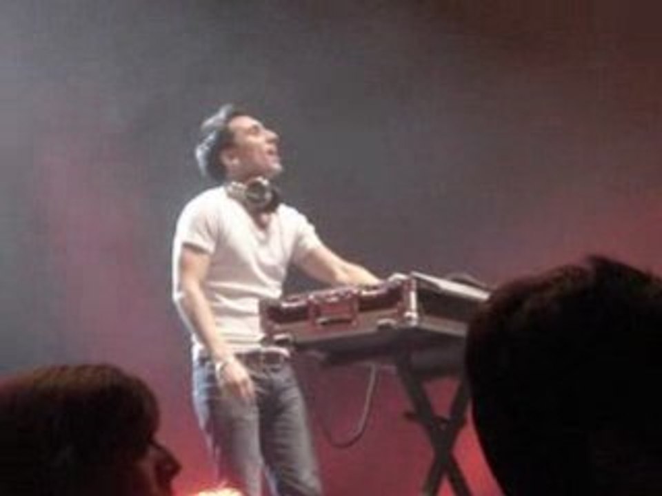 I.Lorie-1er partie 'Dj Théo"-Le Dôme-Marseille-(16.12.2008)