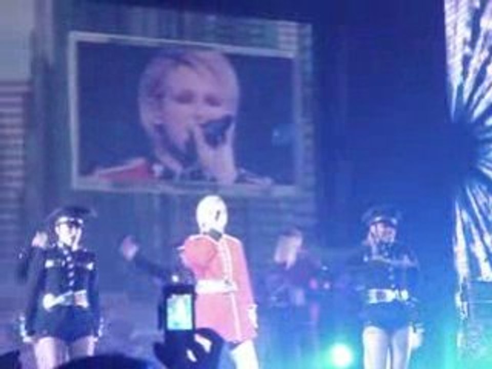 Lorie-Le Dôme-Marseille"Avance encore"-(16.12.2008)