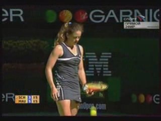 AO2006 QF Amelie Mauresmo vs Patty Schnyder P.4