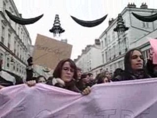 Manif lycéens Orléans 18122008