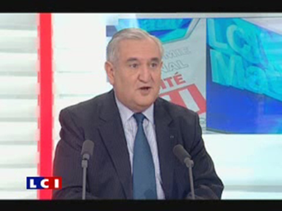 Raffarin : pas de remise en cause du repos dominical