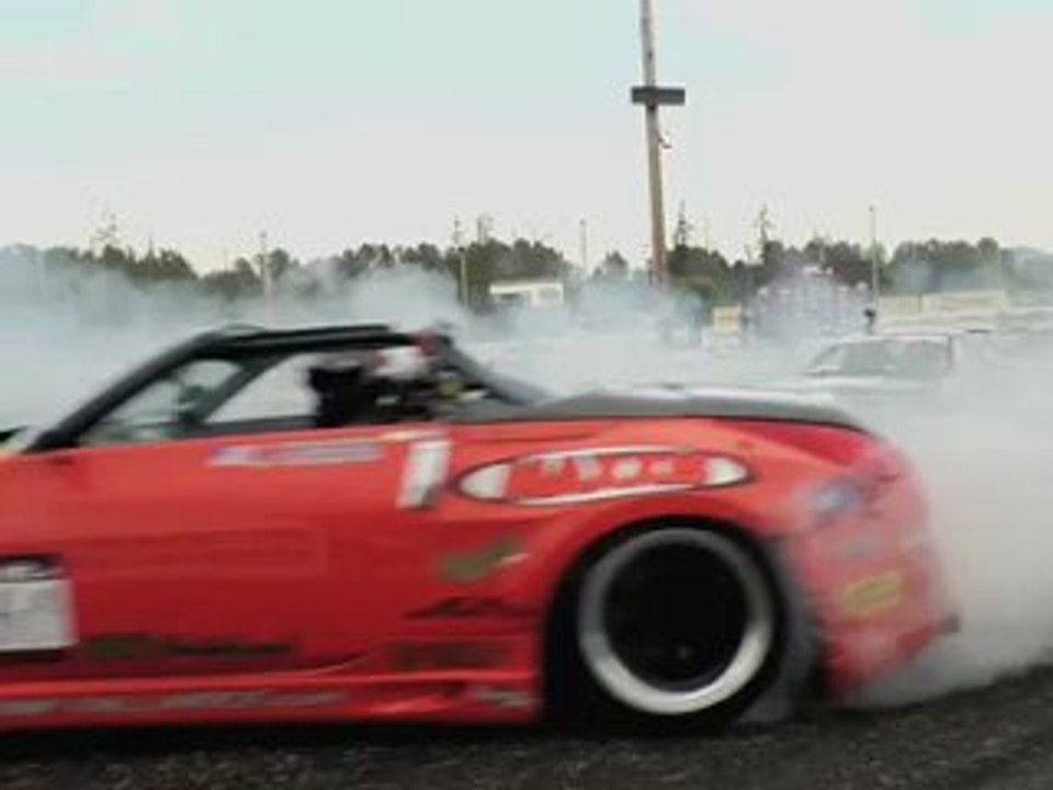 SLOWMO MOMENT #6 CAMERA AND CAR MEET