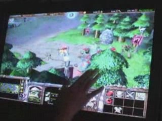 Warcraft III sur un ecran Multi-Touch