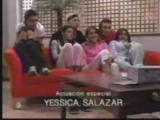 Rebelde - Los chavos y las chavas viendo pelicula
