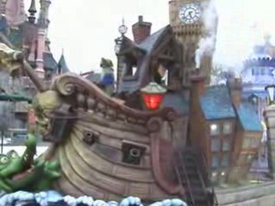 Parade de Noël à DLRP partie 4