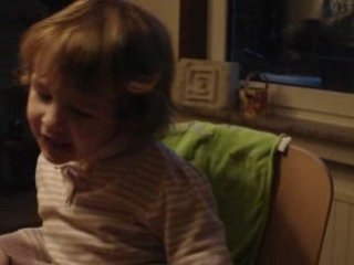 Clem chante petit papa noel 001