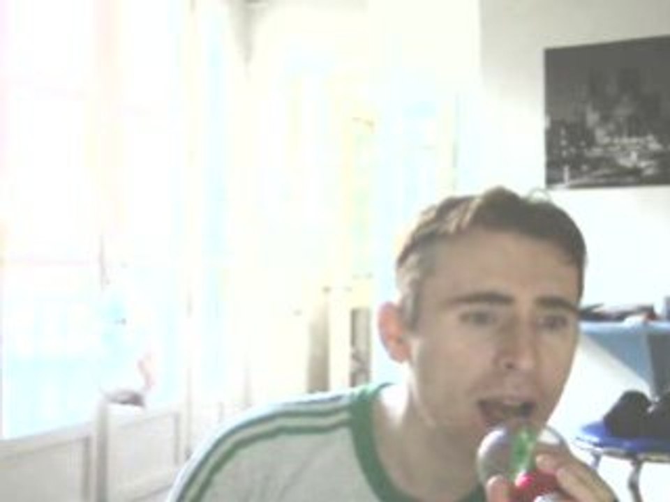 Wiwi égratigne "On n'oublie jamais rien on vit avec"