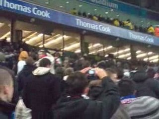 Mi tp a manchester city , bousculade avec les flics anglais