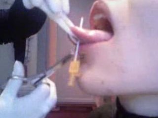 Mon piercing à la langue
