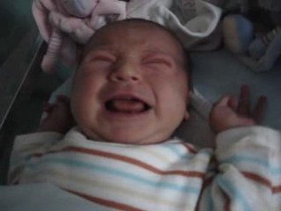 Abby bébé pleure