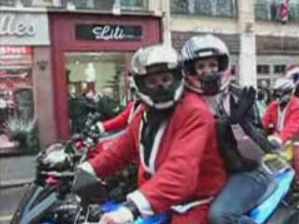 Pères Noël motards.