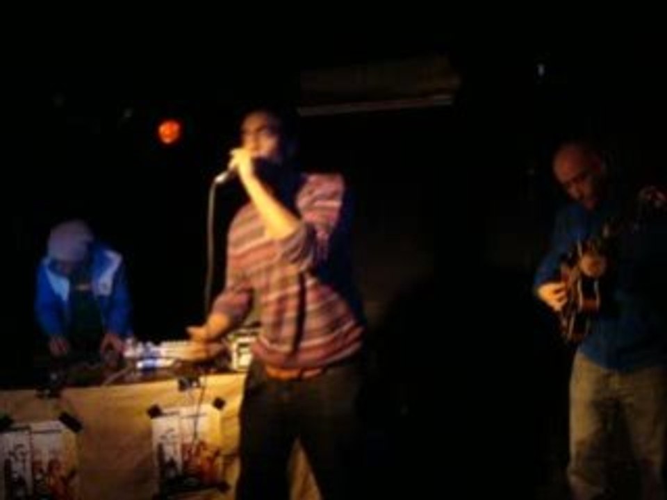 EDS - Amoz - Kung Lao au Café Montmartre 2008