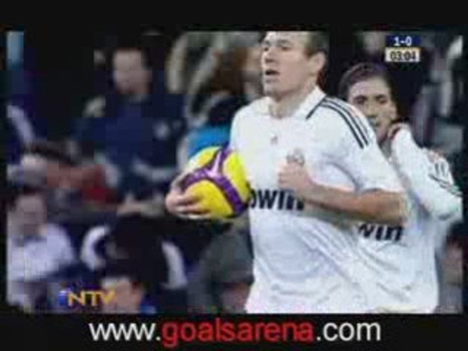 Real madrid 1-0 valence. higuain
