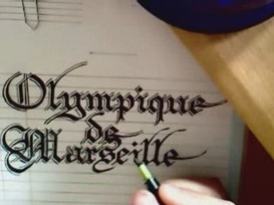 "Olympique de Marseille" 2/2 : Calligraphie gothique.