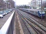 trois trains ter et un train TGV à LYON le 21.12.08