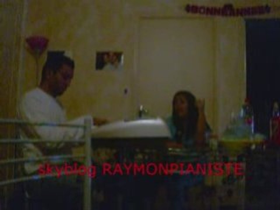 RAYMONPIANISTE CHEZ Marina DE RICO 1ERE VIDEO