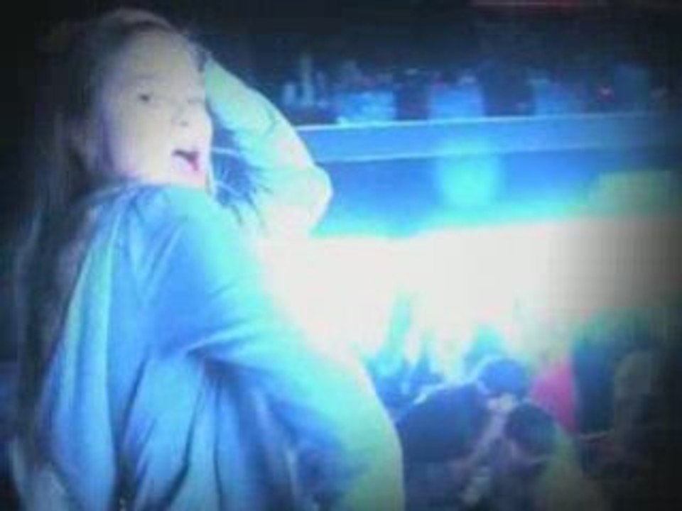 Enrique IGLESIAS au VIP ROOM  realisée par studio007 smooove