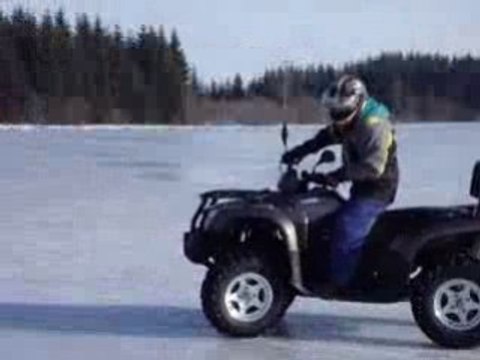 Quad Goes sur lac gelé 2