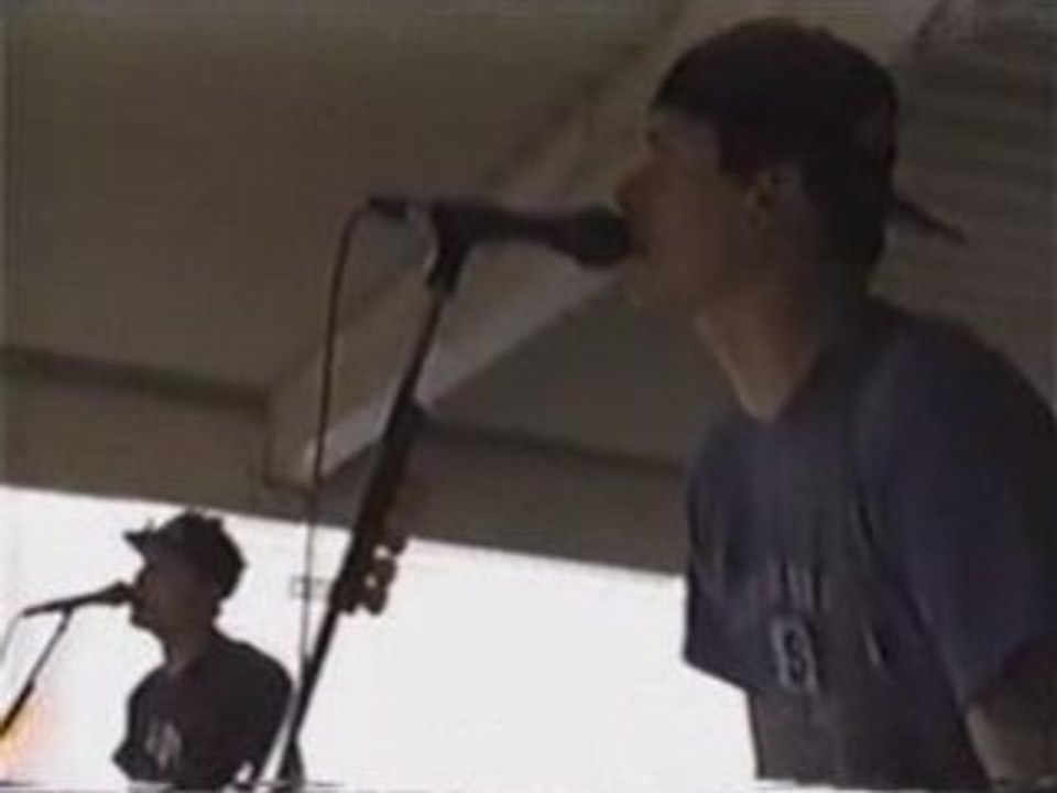 Blink-182 - Family Reunion (live FSAS opening 1999)-07