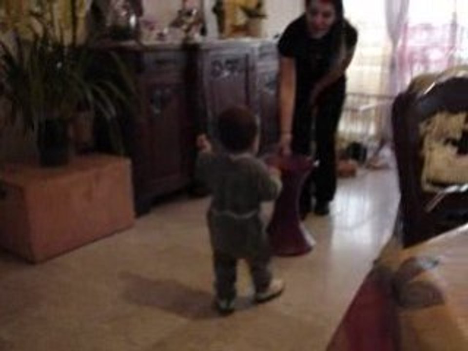 des petits pas encore