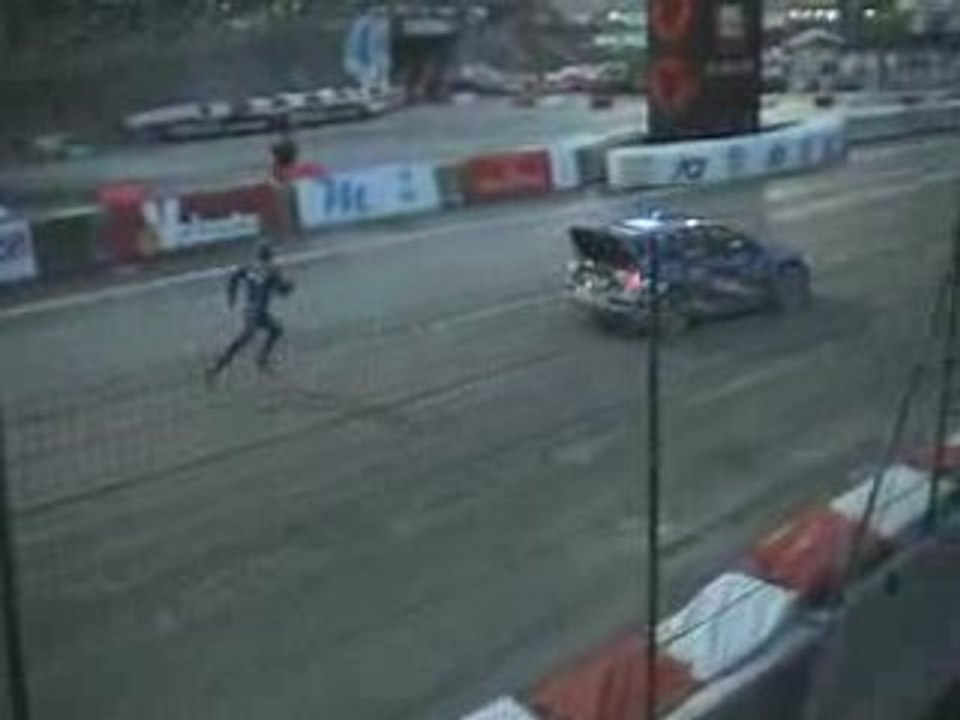 Motorshow: Solberg trionfa ma perde l'auto!