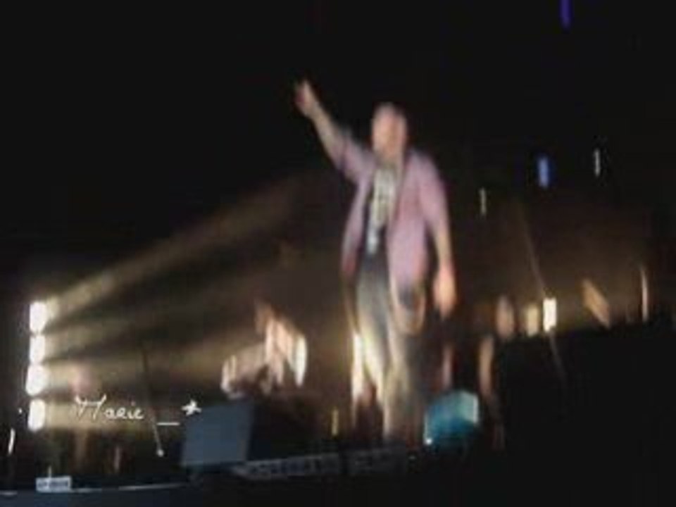 M. Pokora à Paris - Bercy le 18.11.08 - Début du feu de camp