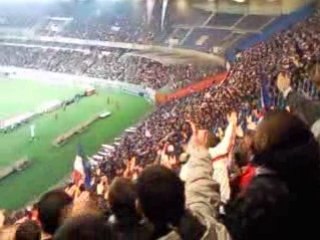 ECHANGE AUTEUIL et TRIBUNE G PSG-VA
