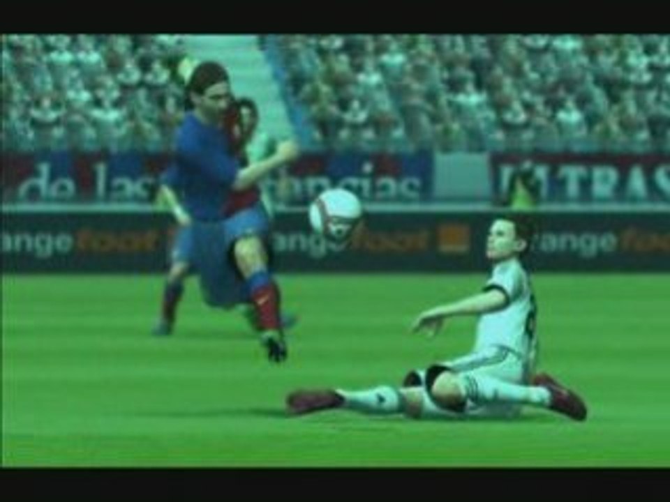 volée Messi pes 2009