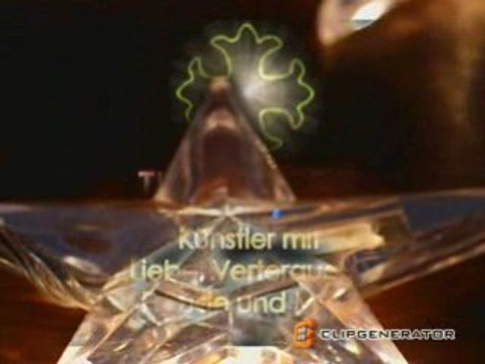 Freudvolle Lichtfesttage / TIAN GREEN