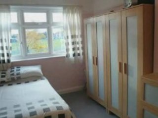 House to Rent Welling