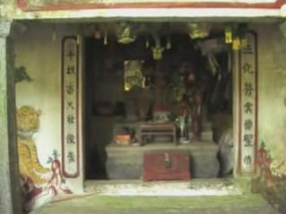 Vietnam baie d'halong terrestre