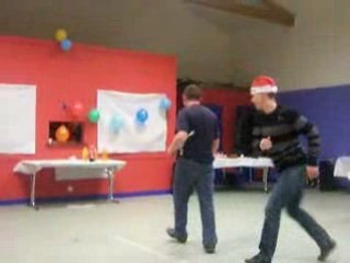 Beau frère avec son frère à son anniversaire surprise ^^