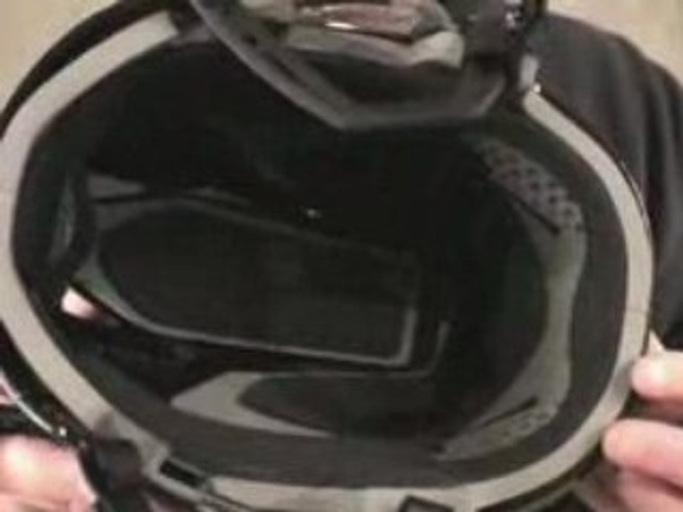 Easton Stealth S9 Hockey Helmet Review - video Dailymotion