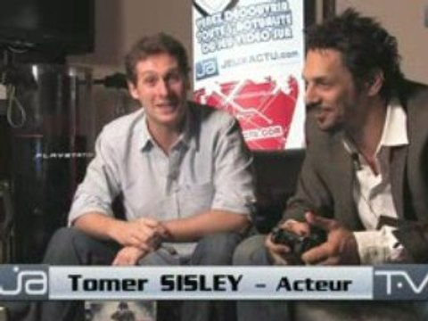 Star Select Tomer Sisley joue à Call of Duty 5