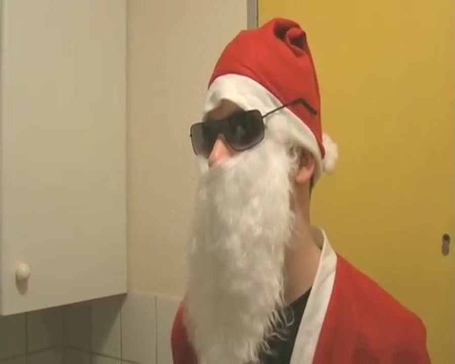 LES BOUZIGUES - Le Père Noel¨ est Bourré