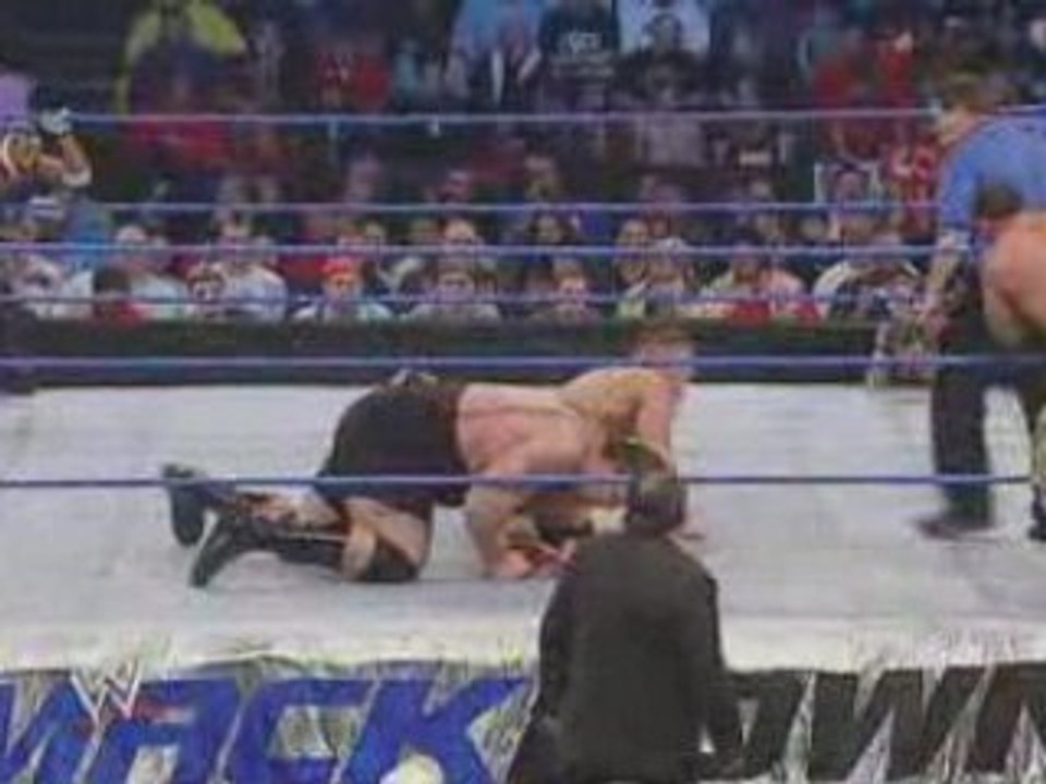 Rey Mysterio & John Cena vs Big Show & Chavo 26.2.04