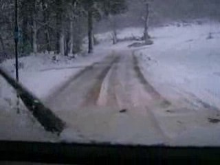 4L sur la neige en ardeche en camera embarque